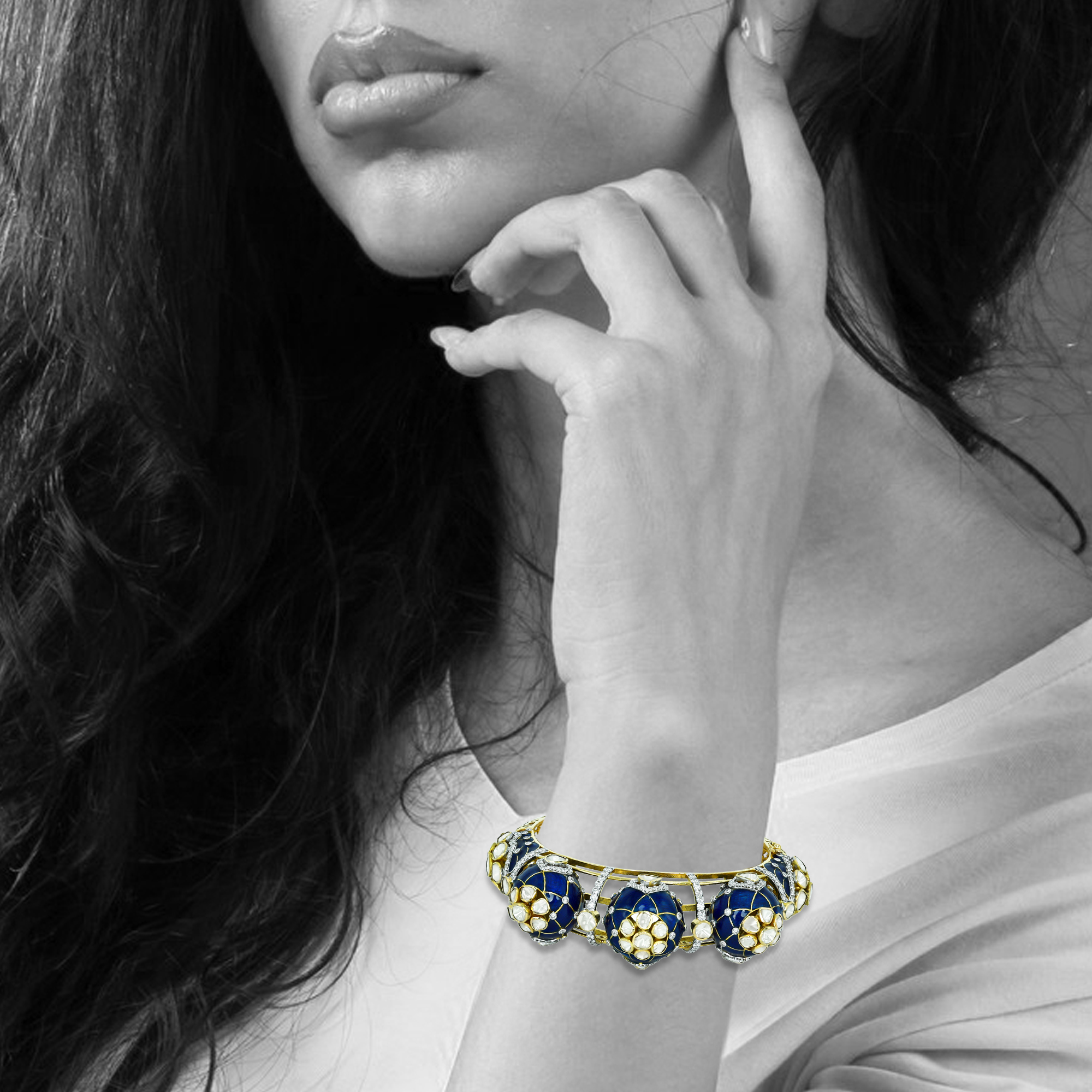 Dome Polki Bangle with Deep Blue Enamel and Lattice Sides